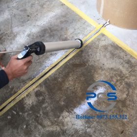 Kết hợp với súng bắn keo