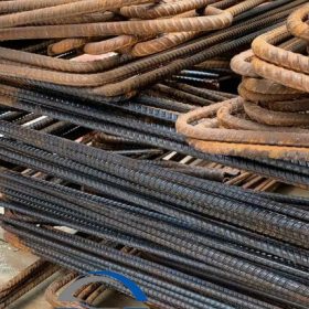 Trước và sau khi dùng tẩy gỉ BM 05