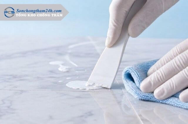 Hướng dẫn cách tẩy keo dán sàn gạch chi tiết từ A-Z 2 Hướng dẫn tẩy keo dán gạch đã đóng rắn